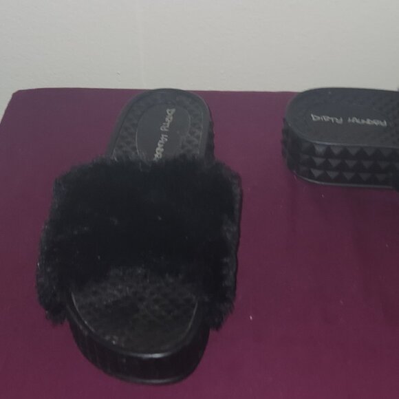 Dirty Laundry Black Fuzzy Slides With Platform Heels Size 7.5 - Picture 3 of 6